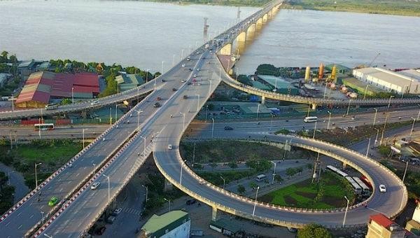 Trong giai đoạn 2021 - 2025, Chính phủ dự kiến bố trí khoảng 183,253 nghìn tỷ đồng từ ngân sách trung ương đầu tư các dự án quan trọng quốc gia. Ảnh minh họa: Internet