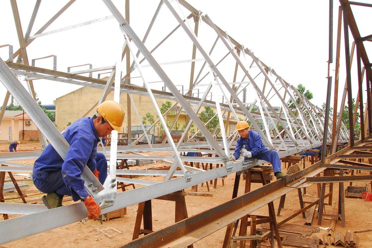 Để phát triển thị trường lao động, cạnh tranh cần chú trọng đào tạo, nâng cao chất lượng nguồn nhân lực gắn với chuyển đổi nghề nghiệp và cơ cấu lại nền kinh tế. Ảnh: Nhã Chi