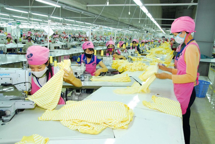 Chỉ tiêu tăng trưởng GDP năm 2022 khoảng 6 - 6,5%. Ảnh: Lê Tiên