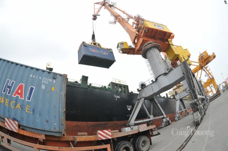 Nửa đầu tháng 6, cả nước chi 16,53 tỷ USD nhập khẩu hàng hóa
