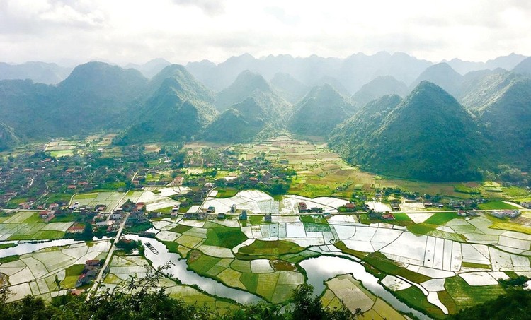 Lạng Sơn được đánh giá là một trong những tỉnh có tiềm năng gió tốt nhất vùng Bắc Bộ, phù hợp để phát triển các dự án điện gió. Ảnh: Thiều Hải Yến