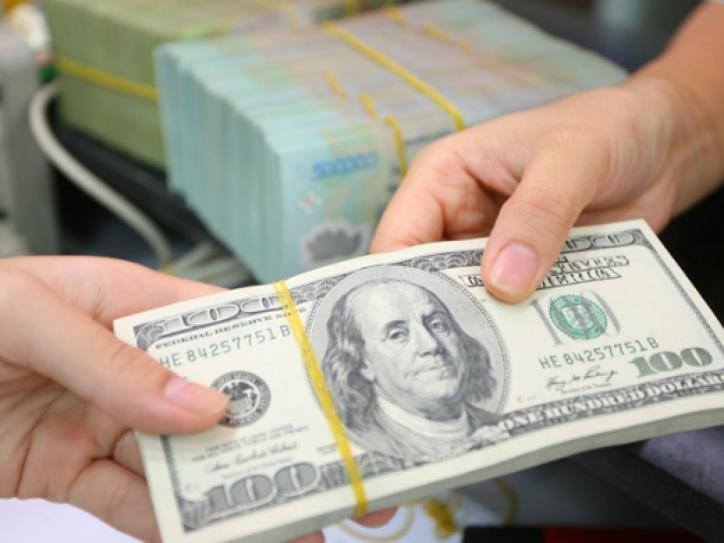 Giá USD hôm nay 15/7 tại Vietcombank tăng 15 đồng. Ảnh minh họa: TTXVN