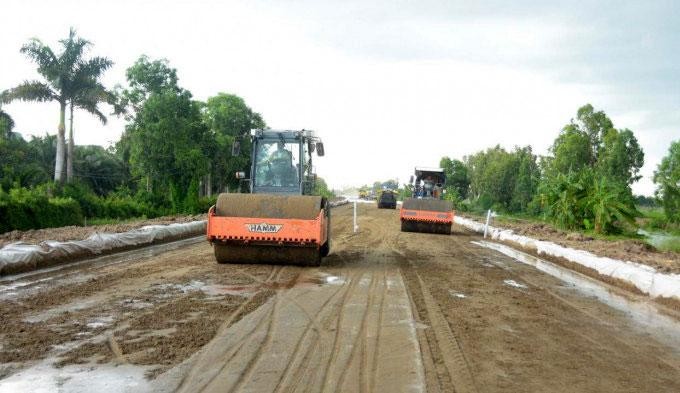 Năm 2022, tỉnh Kiên Giang có 11 dự án chuyển tiếp được bố trí hơn 946 tỷ đồng vốn đầu tư công thì 8 dự án chậm tiến độ. Ảnh: GT