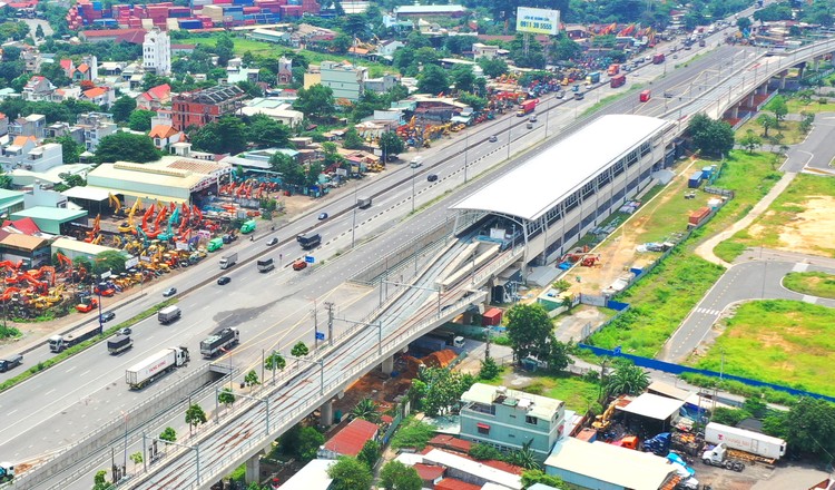 Dự án Metro số 1 (Bến Thành - Suối Tiên) dự kiến chạy thử trên toàn tuyến vào quý IV/2023. Ảnh: Lê Tiên