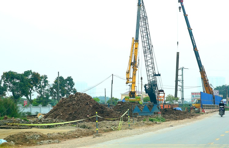 Đến hết tháng 9/2023, ước thanh toán vốn đầu tư nguồn ngân sách nhà nước là 363.310,6 tỷ đồng, đạt 51,38% kế hoạch Thủ tướng giao. Ảnh: Lê Tiên