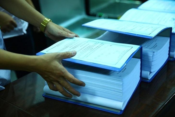 Lăng kính đấu thầu ngày 11/4/2024