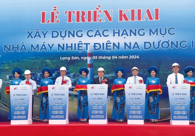 Ngày 5/4/2024, Tổng công ty Điện lực - TKV và Liên danh Tổng công ty Xây dựng số 1 - Công ty TNHH Tập đoàn DR.AZ tổ chức lễ triển khai xây dựng Nhà máy Nhiệt điện Na Dương II