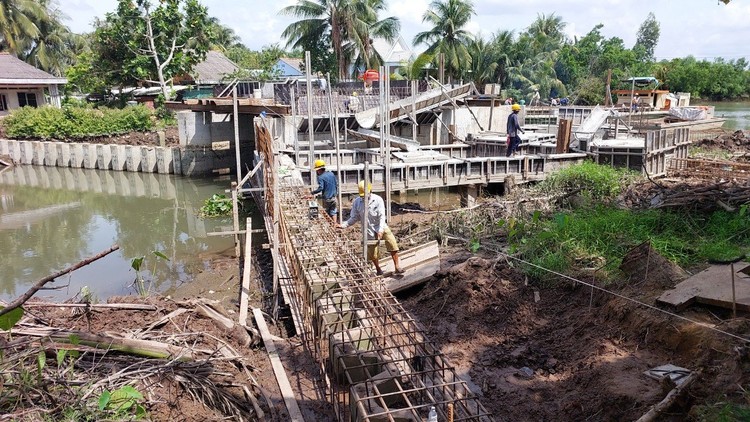 Nhà thầu thi công Gói số 1 thuộc Dự án Hệ thống thủy lợi Thanh Đức - Long Mỹ nằm trên địa bàn 2 huyện Long Hồ, Mang Thít, tỉnh Vĩnh Long