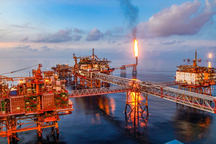 Petrovietnam duy trì sản lượng khai thác dầu khí trong tháng 5