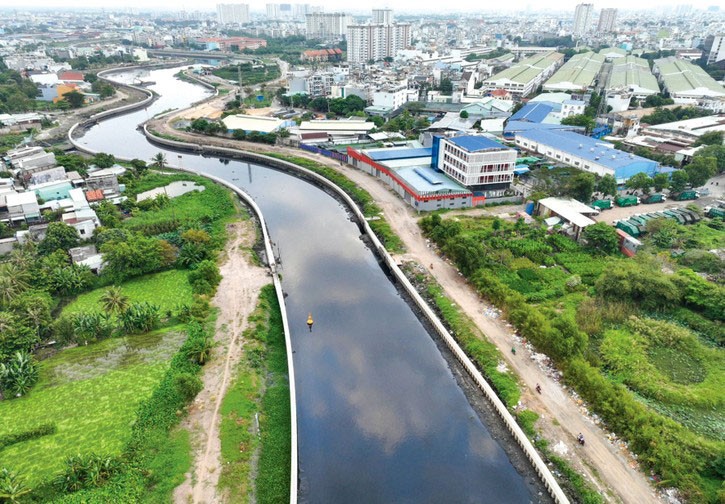 Năm 2024, Dự án kênh Tham Lương - Bến Cát - rạch Nước Lên được bố trí 2.300 tỷ đồng, đã giải ngân được 456,943 tỷ đồng, đạt 19,87%. Ảnh minh họa: Song Lê