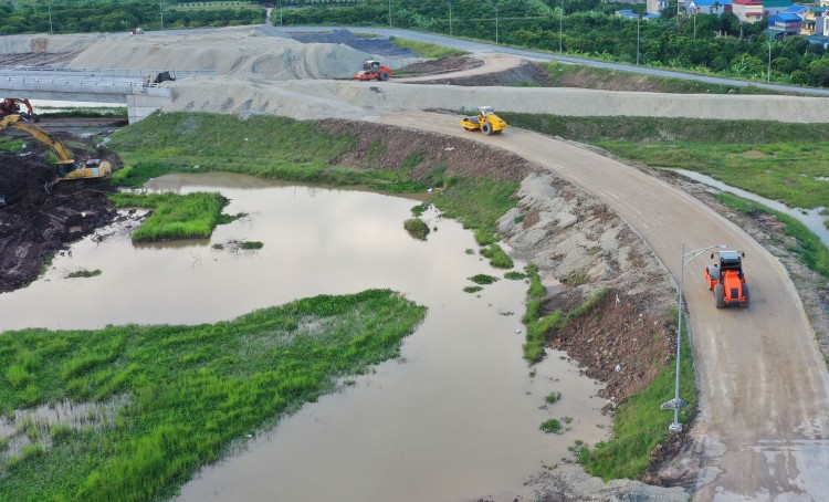 Gói thầu số 15 thuộc Dự án Đầu tư xây dựng cầu Kênh Vàng và đường dẫn hai đầu cầu, kết nối hai tỉnh Bắc Ninh và Hải Dương sẽ đóng thầu vào ngày 3/12/2024. Ảnh minh họa: Nhã Chi