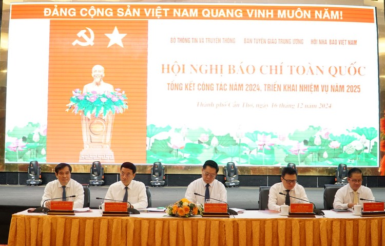 Hội nghị Báo chí toàn quốc tổng kết công tác năm 2024, triển khai nhiệm vụ năm 2025 ngày 16/12. Ảnh: Oanh Đài