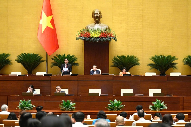 Sáng 12/5, Quốc hội nghe Báo cáo giải trình, tiếp thu, chỉnh lý dự thảo Luật Thuế thu nhập doanh nghiệp (sửa đổi) và tiến hành thảo luận về một số nội dung còn ý kiến khác nhau của dự thảo Luật