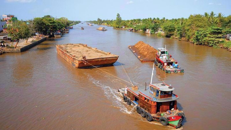 UBND Nghệ An muốn bán 65,6% vốn điều lệ Công ty Quản lý và Xây dựng Giao thông Thủy bộ Nghệ An