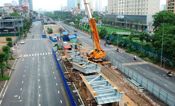 Hoạt động xây dựng dự kiến sẽ hồi phục trong Quý 4 nhờ đầu tư công vào cơ sở hạ tầng được thúc đẩy. Ảnh: Lê Tiên 