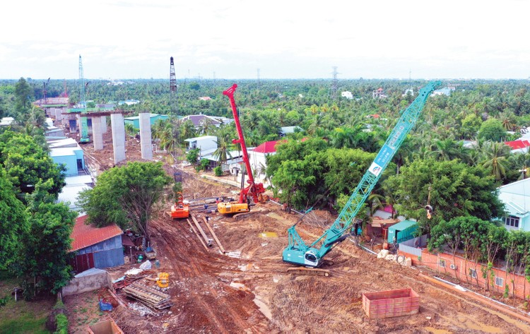 Luật Đấu thầu được sửa đổi theo hướng trao quyền cho chủ đầu tư được tự quyết định hình thức lựa chọn nhà thầu theo nguyên tắc bảo đảm tiến độ, chất lượng, hiệu quả, trách nhiệm giải trình. Ảnh: Lê Tiên