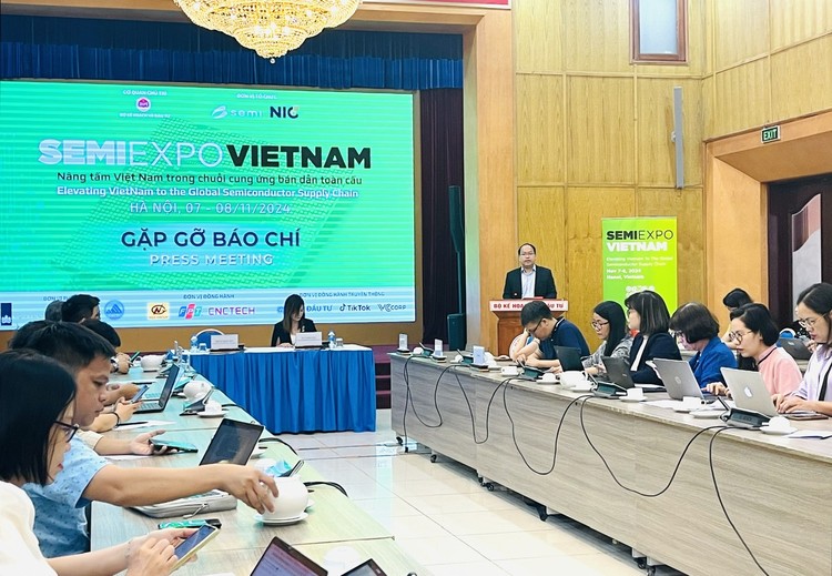 Ông Vũ Quốc Huy, Giám đốc Trung tâm Đổi mới sáng tạo quốc gia thông tin về Semiexpo Viet Nam 2024