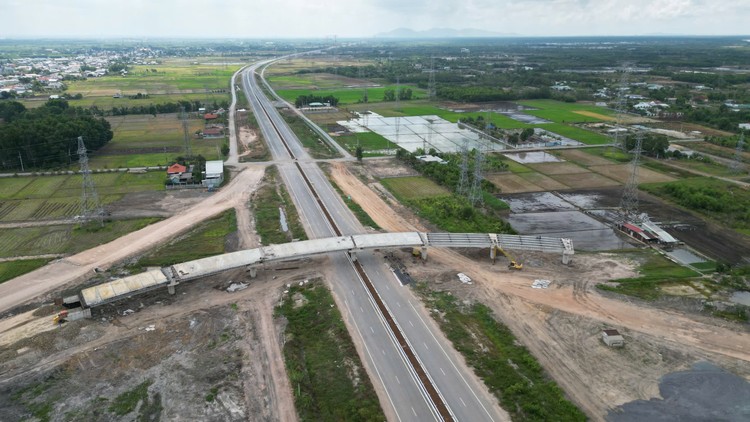 UBND tỉnh Bình Phước đang giao Sở Tài chính chủ trì, phối hợp với Ban QLDA ĐTXD tỉnh giải quyết các nội dung kiến nghị theo quy định. Ảnh: Như Nguyệt.